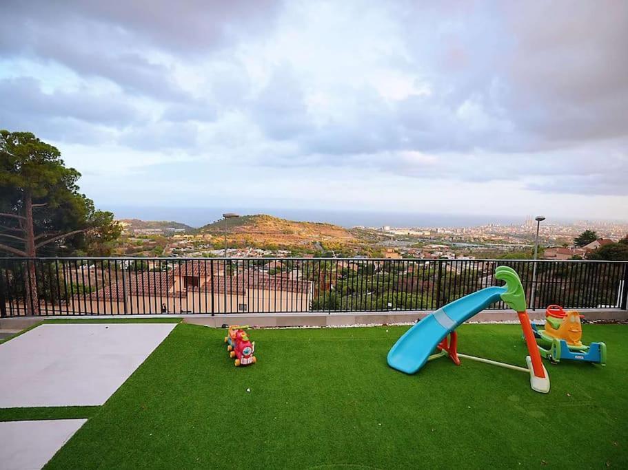 A+View Private Terrace Private Pool Family Fun Βίλα Μπαδαλόνα Εξωτερικό φωτογραφία