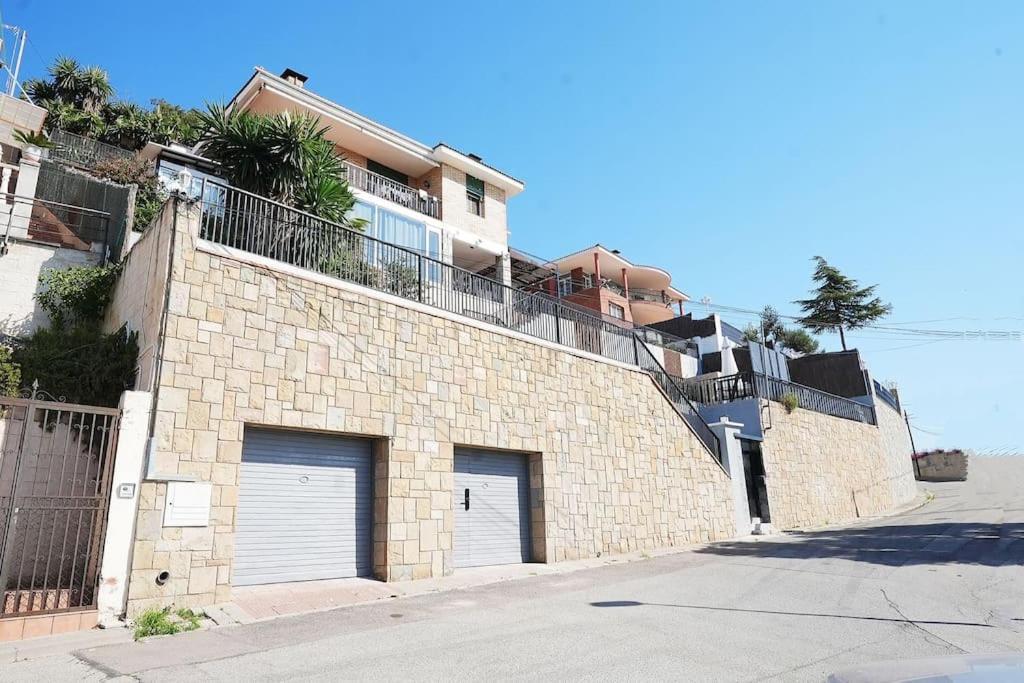 A+View Private Terrace Private Pool Family Fun Βίλα Μπαδαλόνα Εξωτερικό φωτογραφία
