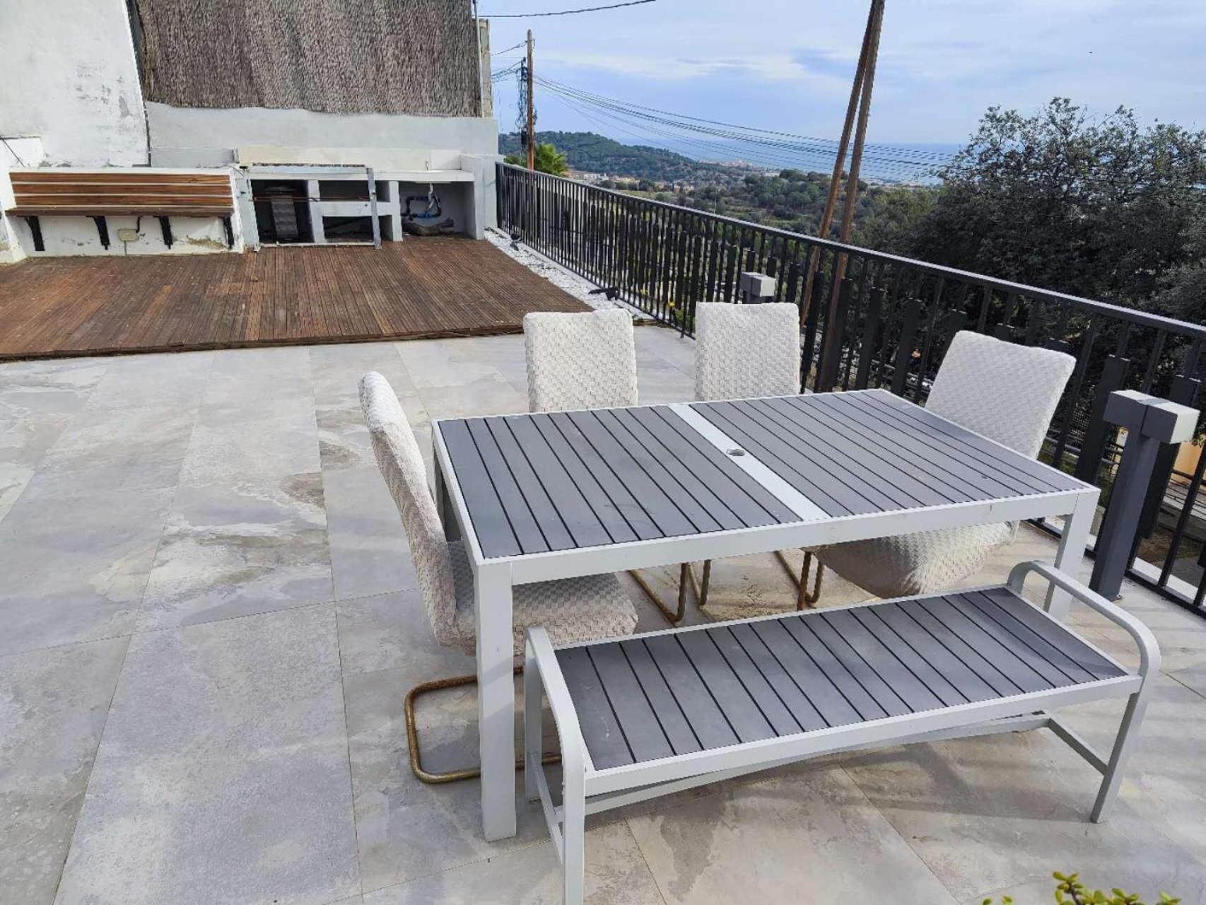 A+View Private Terrace Private Pool Family Fun Βίλα Μπαδαλόνα Εξωτερικό φωτογραφία